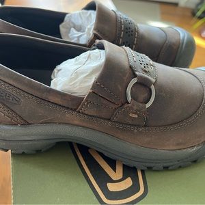 Women’s KEEN Kaci iii slip on shoe, size 7, Never worn, brown leather.